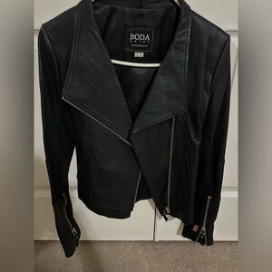 BodaSkins Leather Biker Jacket Black